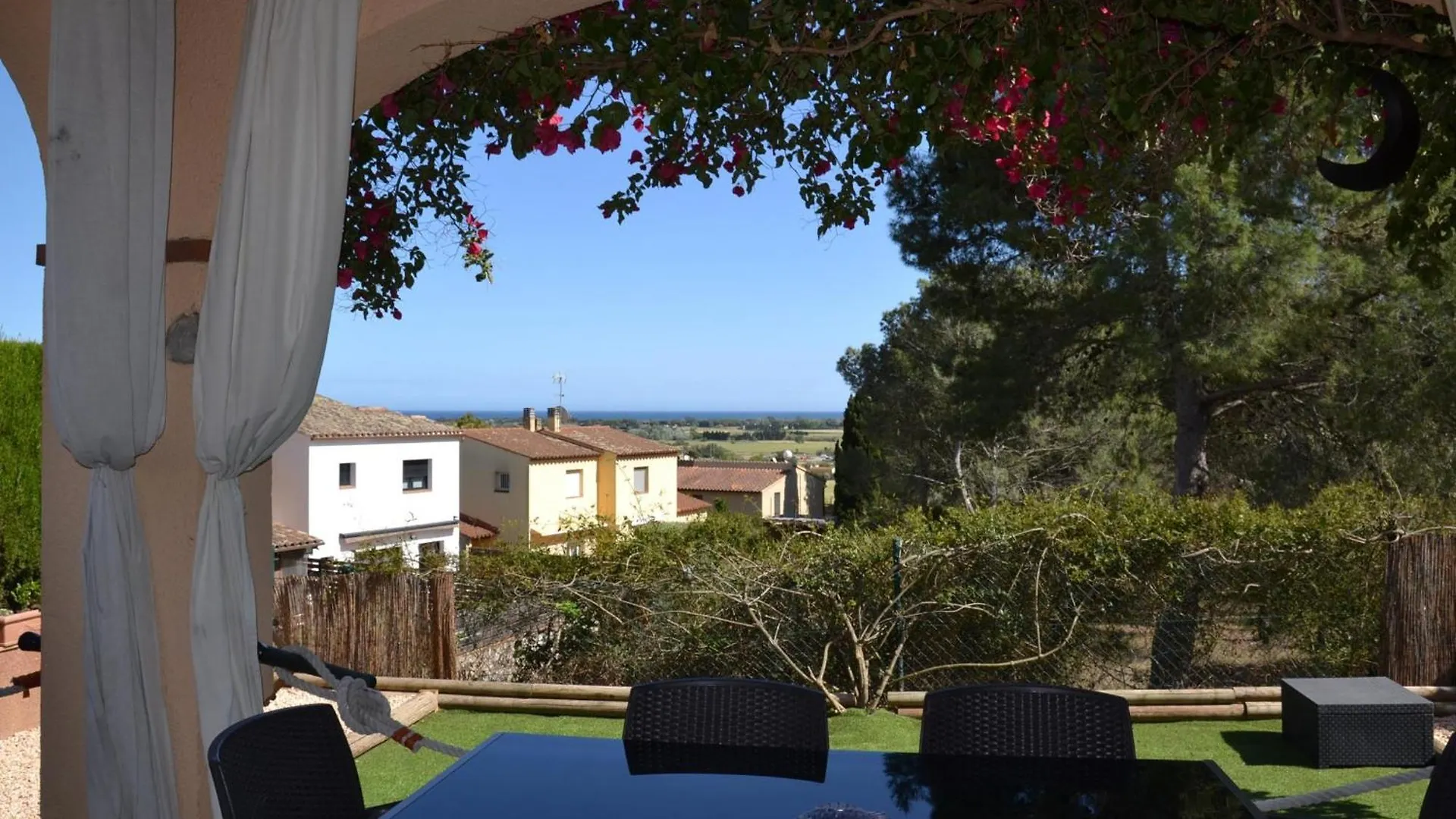 Vila Casa Acogedora Con Jardin Y Piscina En Zona Tranquila Cerca De La Playa En L'Estartit - Es-323-16 Prázdninový dům