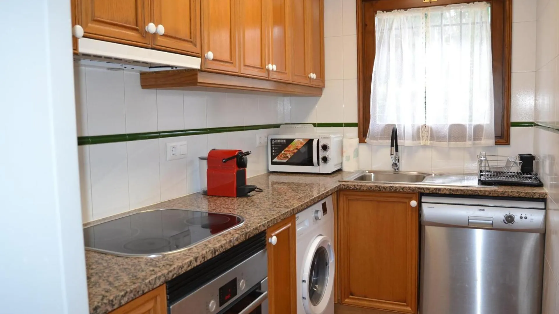 Vila Casa Acogedora Con Jardin Y Piscina En Zona Tranquila Cerca De La Playa En L'Estartit - Es-323-16